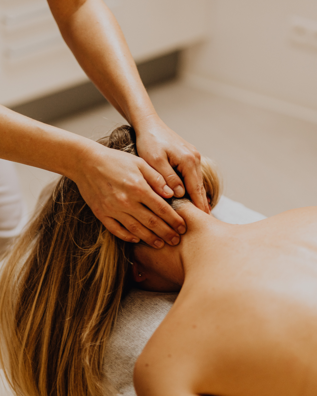 Massage doux aux huiles